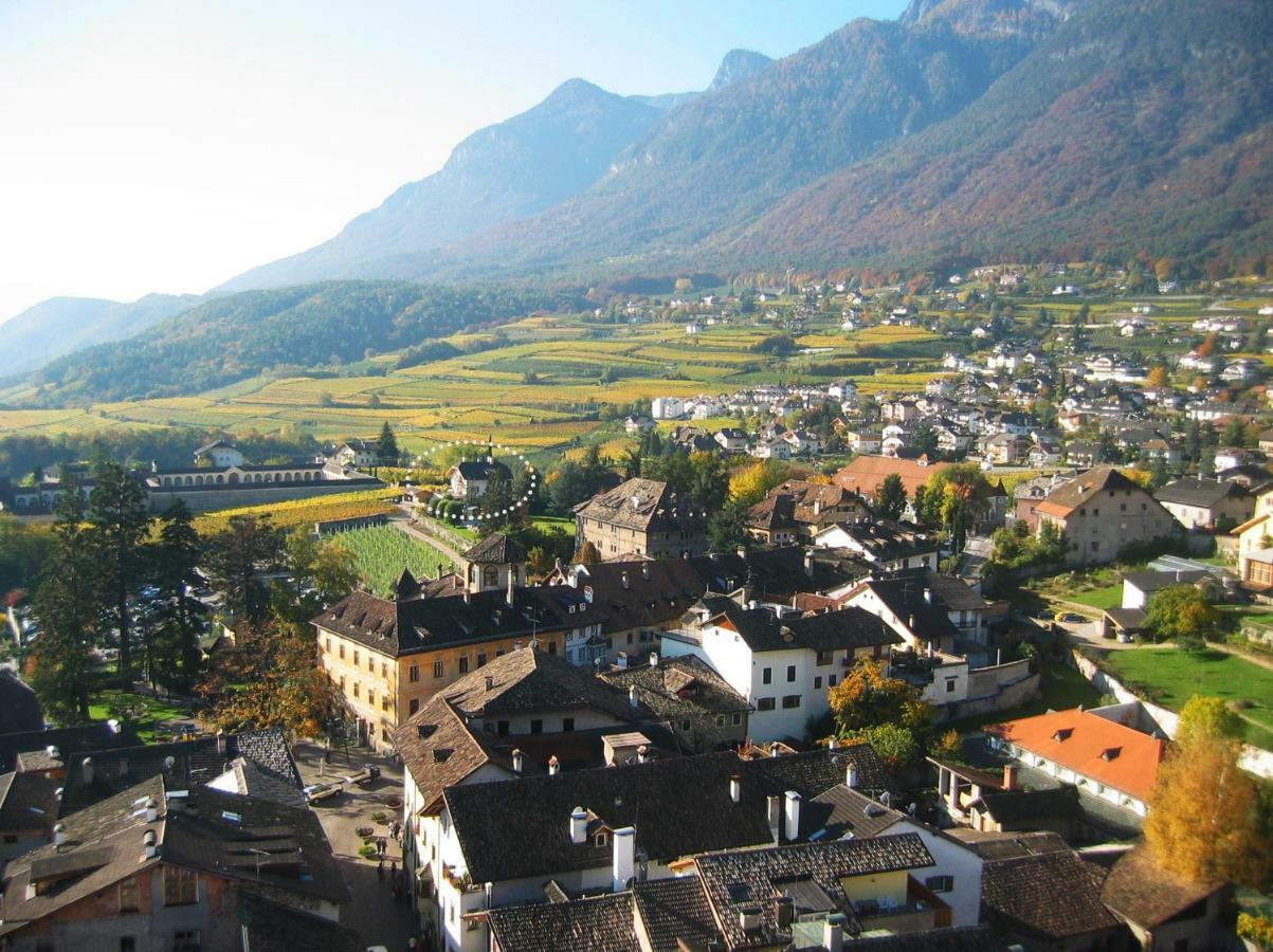 Gaestehaus Anna Caldaro Luaran gambar
